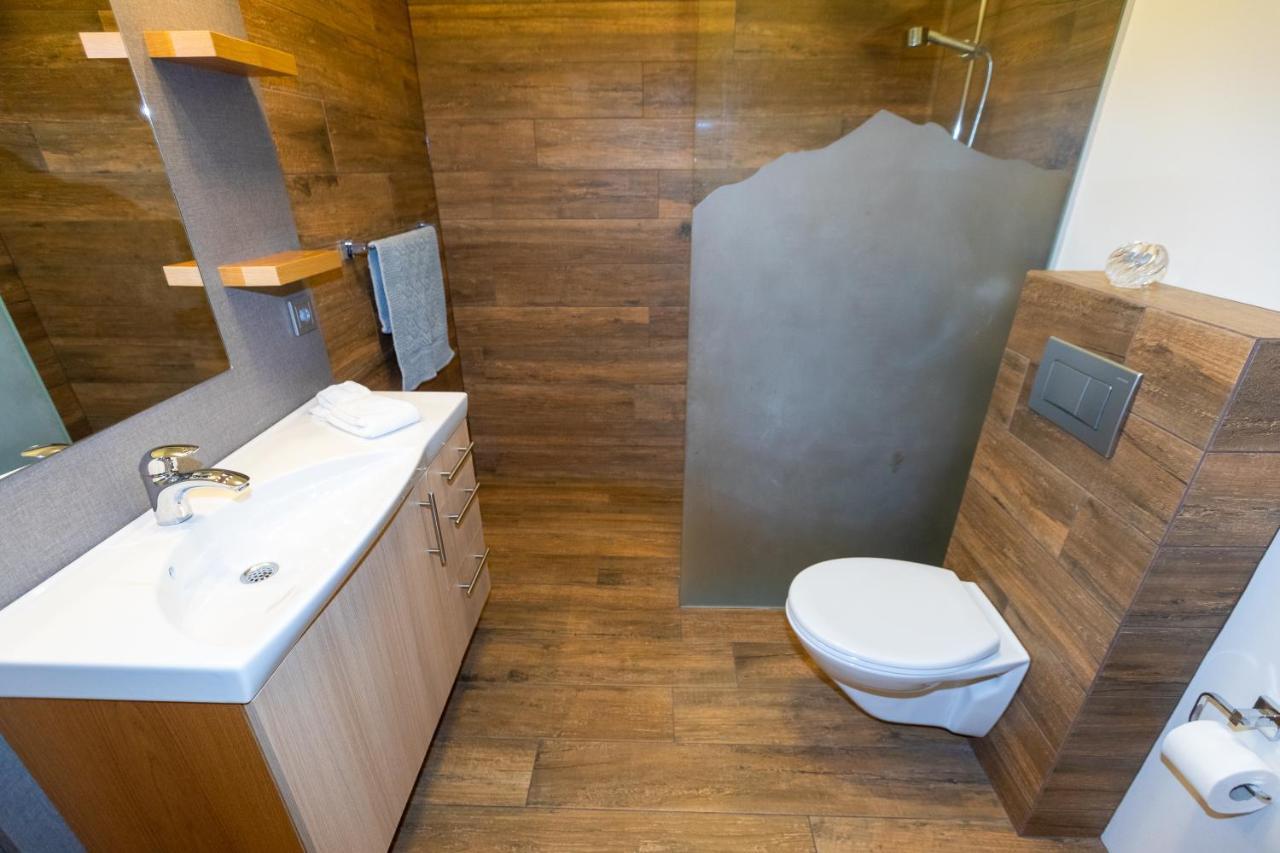Hrimland Cottages Akureyri Ngoại thất bức ảnh